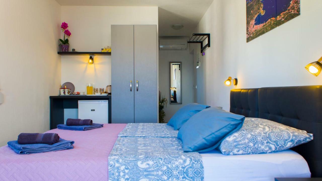 A Lovely And Cozy Room With A Breathtaking View Vis Exterior photo